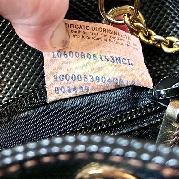 Bottega Veneta Small Black Bucket Bag with Toggle Straps - Picture 12 of 13